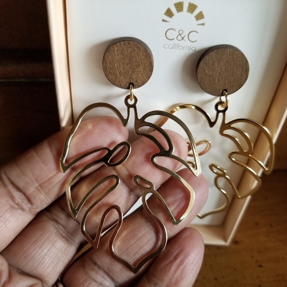 C & C California Gold Leaf Tropical Wood Dangle Drop Boho Chic Earri… - Picture 5 of 6